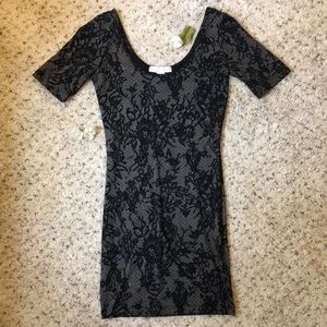 ✨final price✨ Black printed lace dress